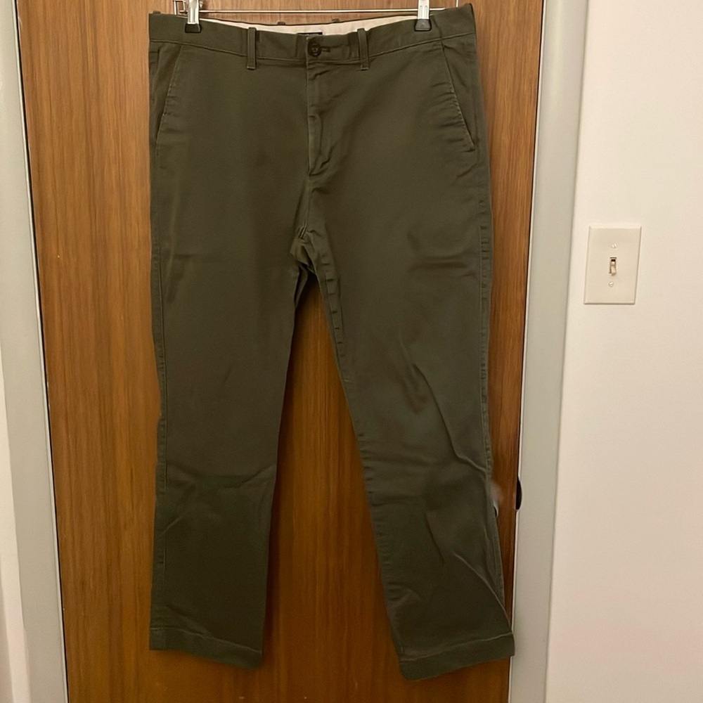 J. Crew straight fit flex chinos 35x32